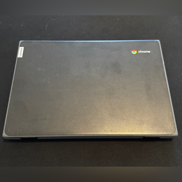 Lenovo 100e Chromebook 2nd Gen - Black - Picture 5 of 8
